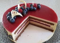  Nugat Passionsfruchttorte Anschnitt